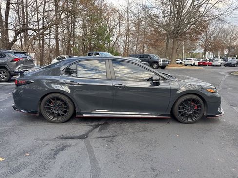 Used 2024 Toyota Camry image 17