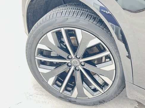 New 2026 Volvo XC90 B6 Plus AWD/4WD image 12