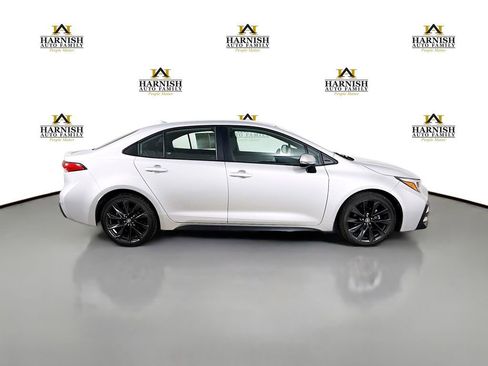Used 2024 Toyota Corolla SE image 8