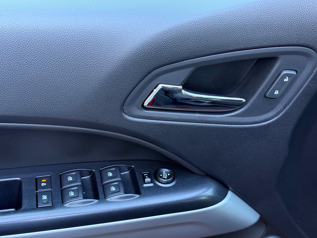 Used 2021 Chevrolet Colorado LT RWD image 22