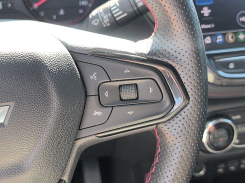 Used 2023 Chevrolet TrailBlazer RS w/ Convenience Package FWD image 25