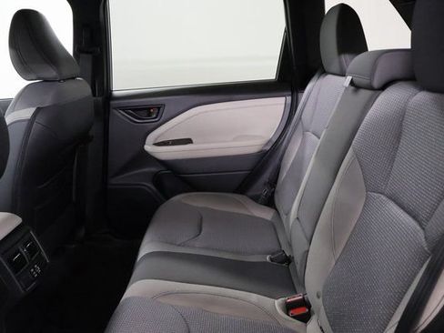 New 2026 Subaru Forester Premium AWD/4WD image 33