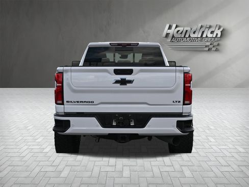 Used 2024 Chevrolet Silverado 2500 LTZ w/ LTZ Plus Package image 10