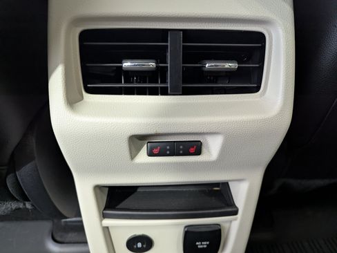 Used 2024 Ford Edge Titanium w/ Equipment Group 301A AWD/4WD image 12