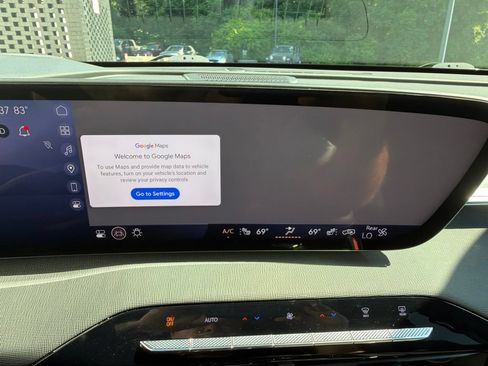 Used 2025 Buick Enclave Preferred w/ LPO, Floor Liner Package FWD image 79