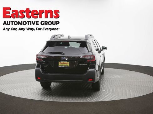 Used 2023 Subaru Outback Premium AWD/4WD image 38