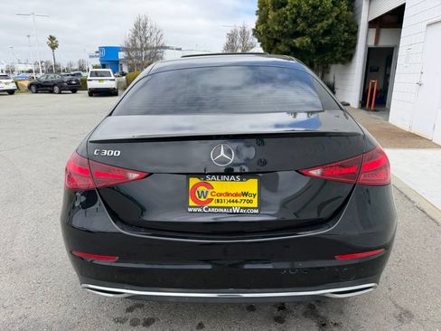 Used 2022 Mercedes-Benz C 300 Sedan image 4