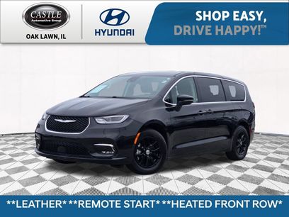 Used 2023 Chrysler Pacifica Touring-L