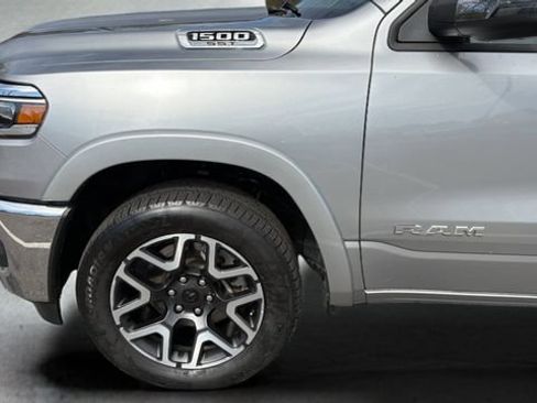 Used 2025 RAM 1500 Laramie AWD/4WD image 33