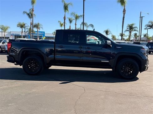 Used 2025 GMC Sierra 1500 Elevation image 4