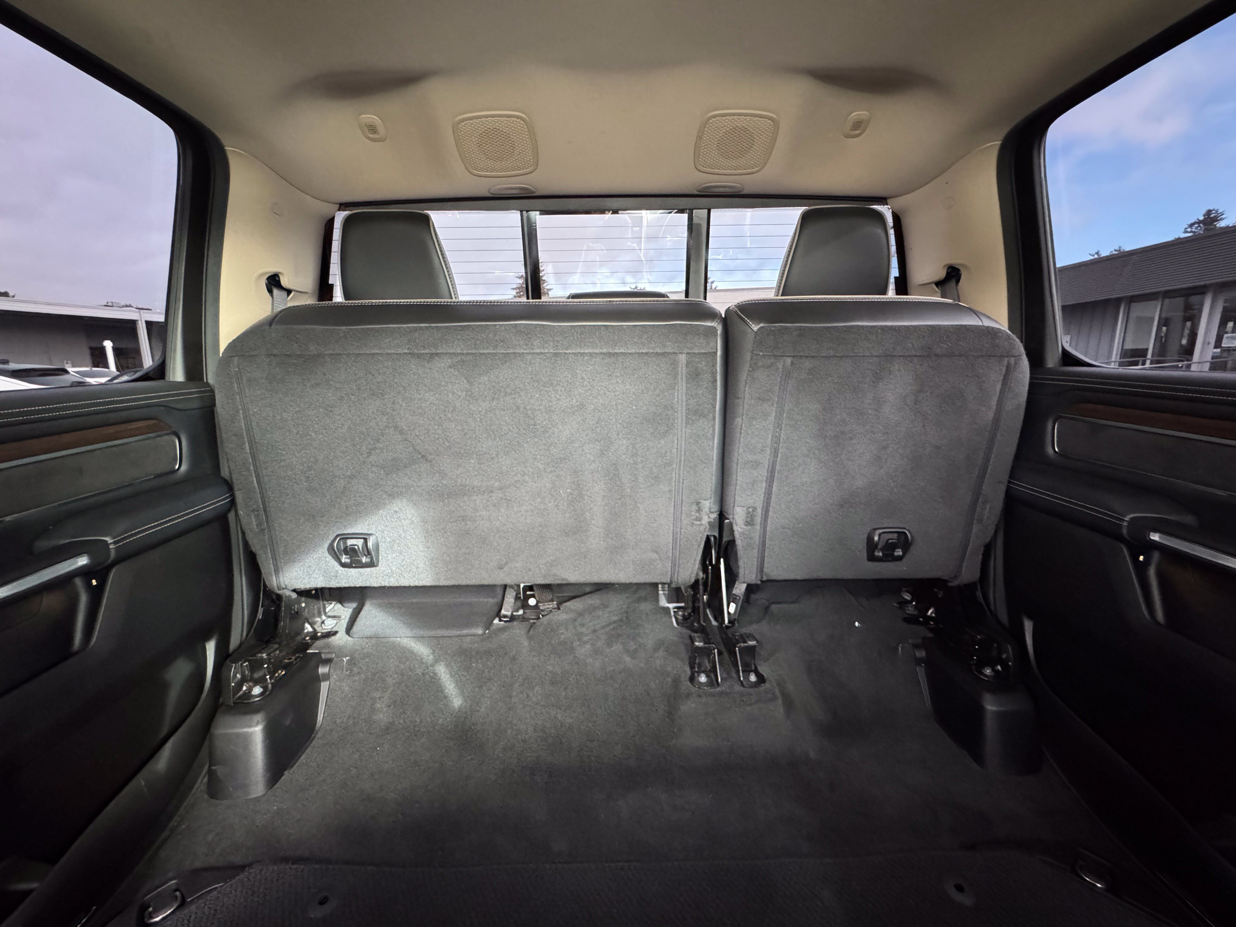 Used 2021 RAM 1500 Laramie w/ Off Road Group AWD/4WD image 31