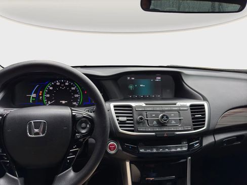 Used 2017 Honda Accord Hybrid Sedan image 14