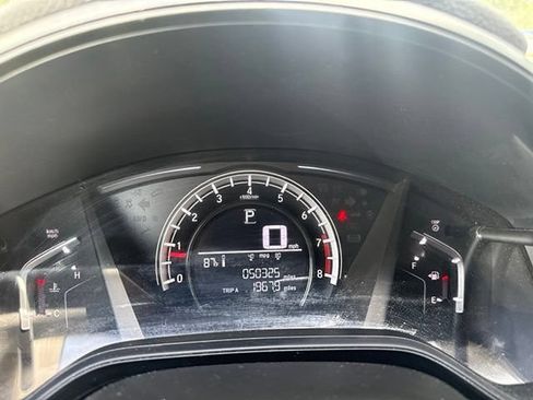 Used 2019 Honda CR-V LX image 9