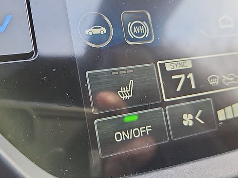 Certified 2025 Subaru Forester Premium image 12