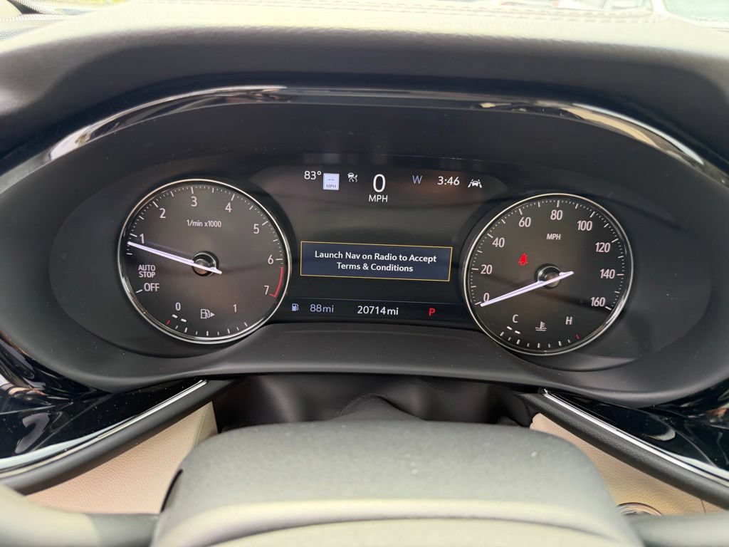 Used 2022 Buick Envision Avenir w/ Technology Package II FWD image 30