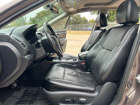 Used 2017 Nissan Altima 2.5 SL w/ 2.5 Technology Package FWD image 18