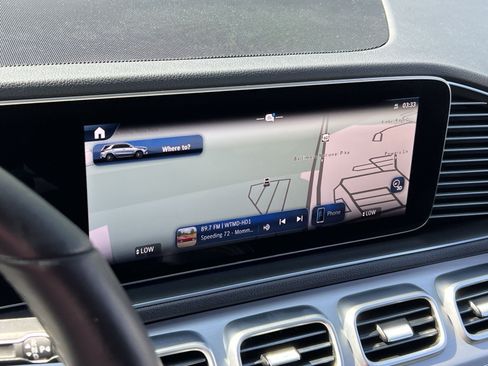 Used 2025 Mercedes-Benz GLE 350 4MATIC image 25