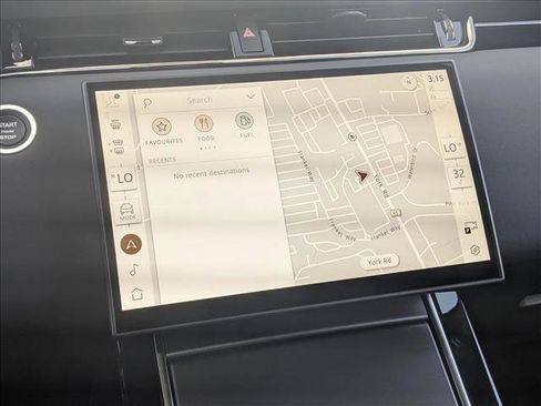 Used 2025 Land Rover Range Rover Evoque Dynamic SE image 14