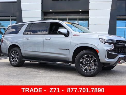 Used 2024 Chevrolet Suburban Z71 AWD/4WD image 2