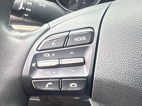 Used 2020 Hyundai Elantra Value Edition w/ Cargo Package (C1) FWD image 23