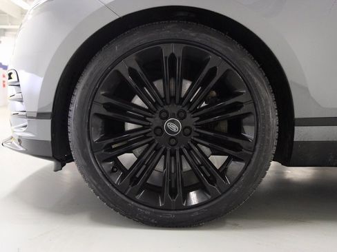 Used 2024 Land Rover Range Rover Velar Dynamic HSE image 10