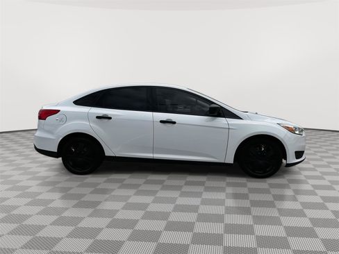 Used 2018 Ford Focus S FWD image 5