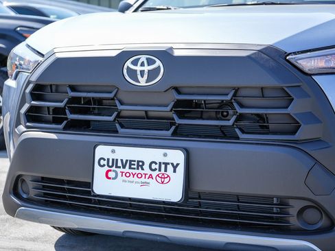 New 2026 Toyota Corolla Cross L image 6