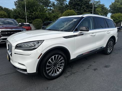 Certified 2023 Lincoln Aviator AWD w/ Premium Package image 9