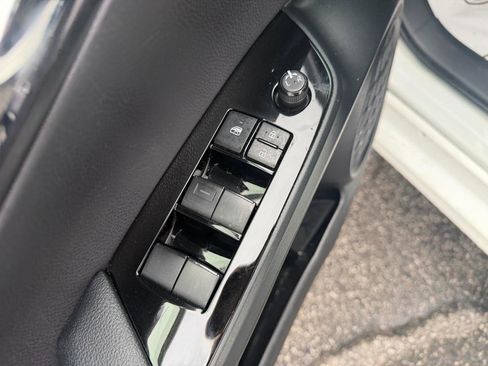 Used 2021 Toyota Prius LE image 15