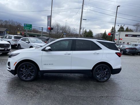 Used 2024 Chevrolet Equinox RS image 2