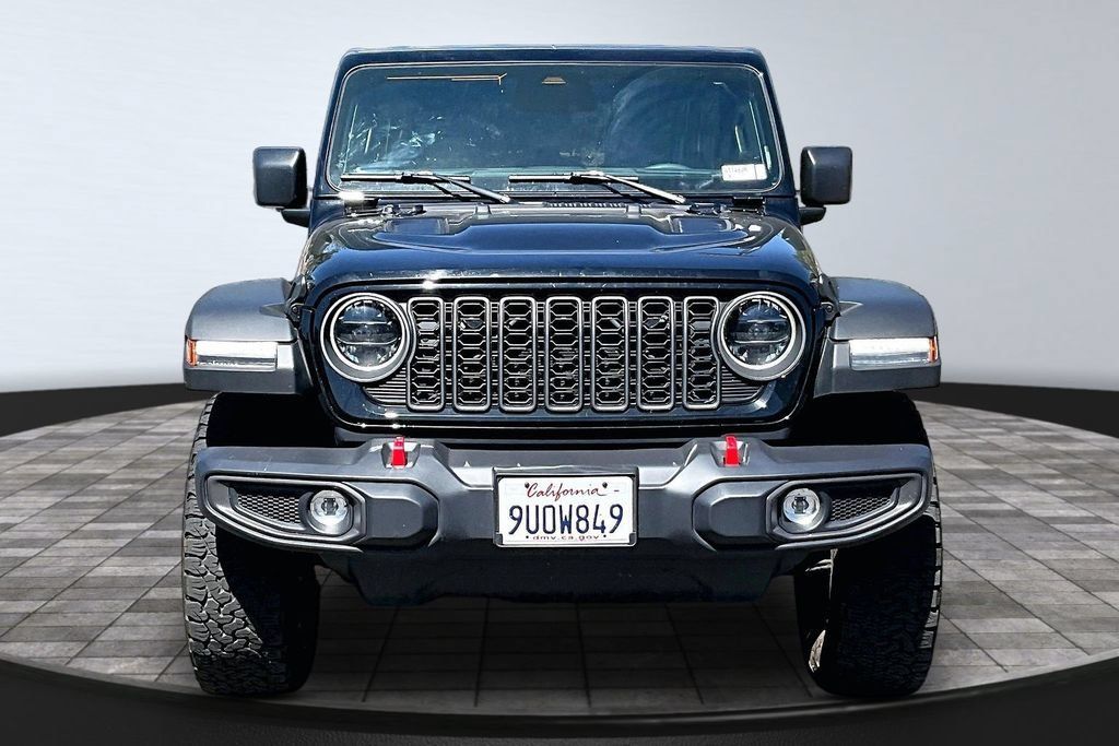 Certified 2025 Jeep Wrangler Unlimited Rubicon w/ Convenience Group AWD/4WD image 26