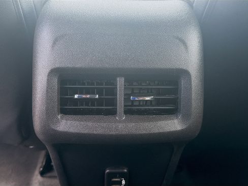 Used 2024 Chevrolet Equinox LS w/ LS Convenience Package FWD image 20