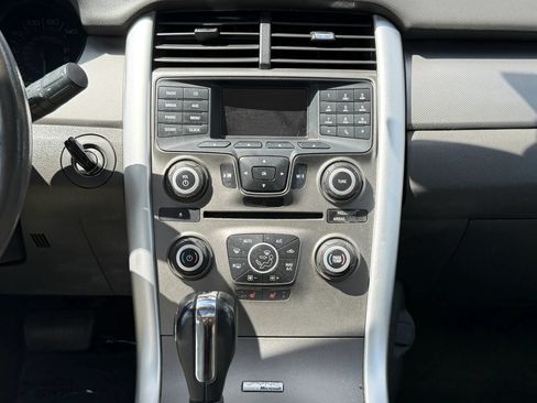 Used 2013 Ford Edge SEL FWD image 25