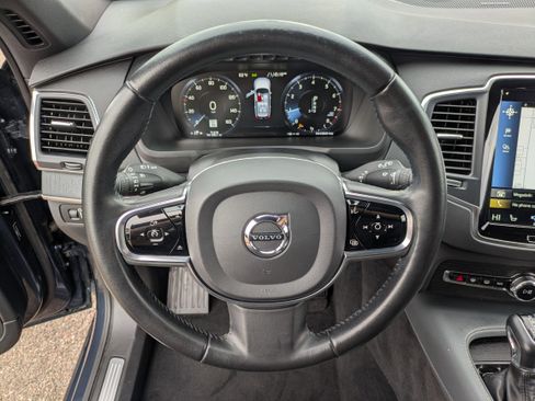 Used 2020 Volvo XC90 T6 Momentum image 29
