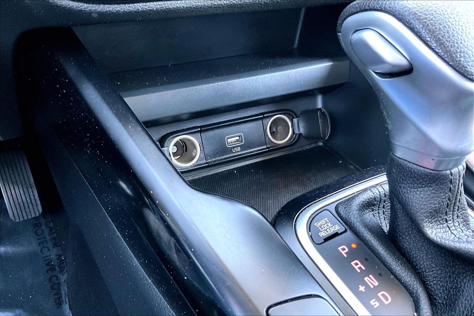 Used 2021 Kia Soul LX FWD image 23