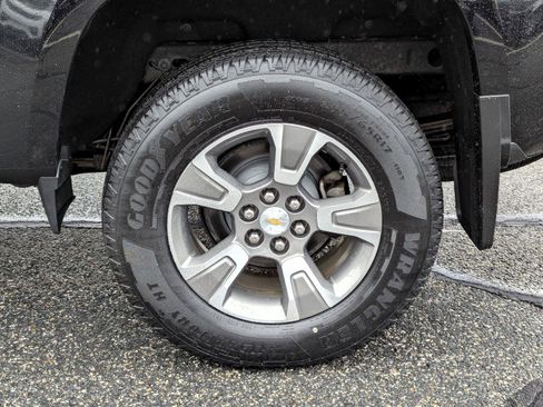 Used 2018 Chevrolet Colorado Z71 AWD/4WD image 33