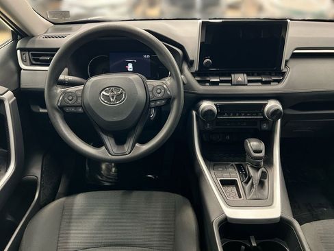 Used 2024 Toyota RAV4 LE image 20