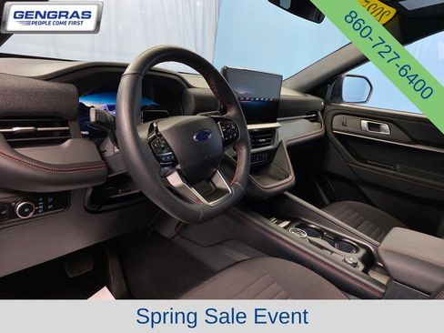 Used 2025 Ford Explorer ST-Line w/ ST-Line Street Pack AWD/4WD image 10