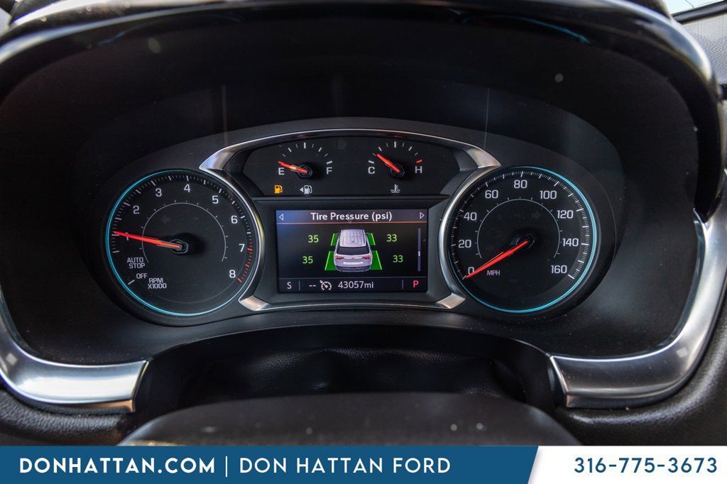 Used 2023 Chevrolet Traverse LT AWD/4WD image 7