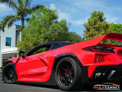 Used 2020 Chevrolet Corvette Stingray Premium Cpe w/ 3LT Preferred Equipment Group RWD image 40