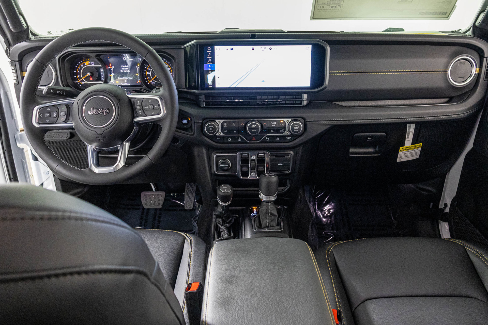 New 2027 Jeep Wrangler Unlimited Sahara AWD/4WD image 24
