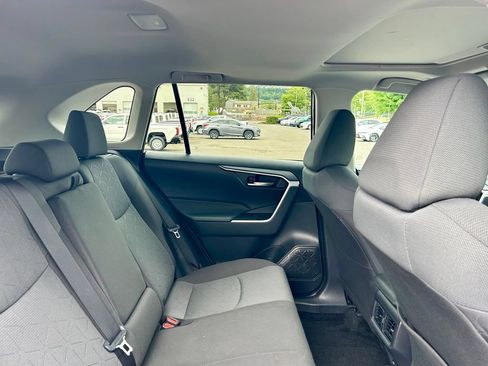 Used 2024 Toyota RAV4 XLE w/ Convenience Package AWD/4WD image 14