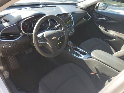 Used 2023 Chevrolet Malibu LT image 28