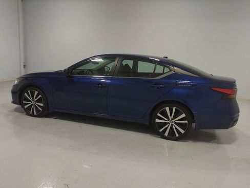 Used 2020 Nissan Altima 2.5 SR FWD image 3