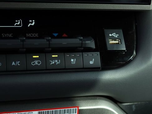 New 2026 Toyota Sequoia Platinum image 8