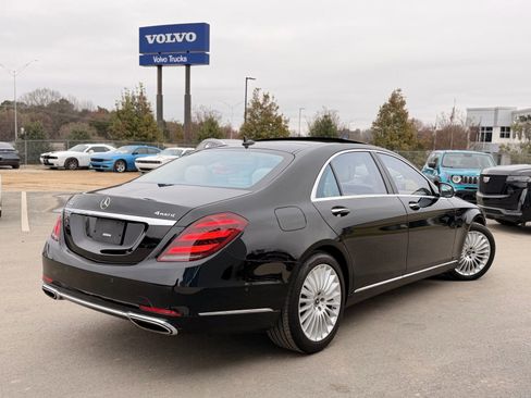 Used 2020 Mercedes-Benz S 560 4MATIC Sedan image 3