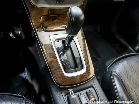 Used 2014 Nissan Sentra SL w/ Premium Package image 18