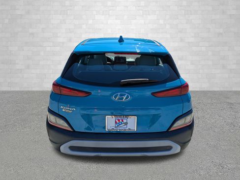 Certified 2022 Hyundai Kona SE image 3
