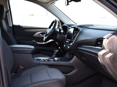 Used 2018 Chevrolet Traverse LT FWD image 32