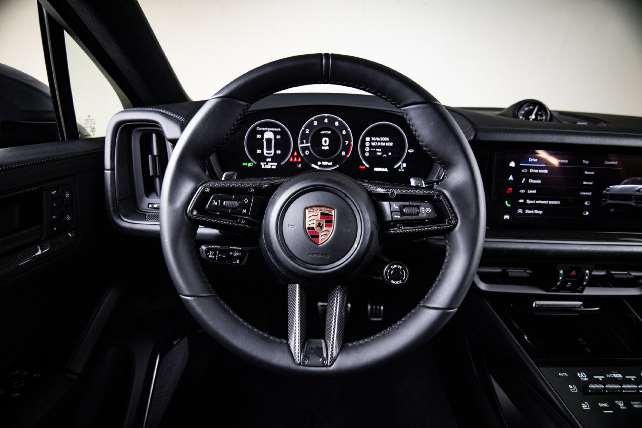 Certified 2026 Porsche Cayenne GTS AWD/4WD image 26